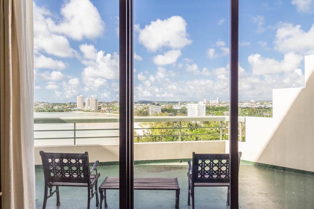 Alupang Beach Tower Tamuning Exterior foto