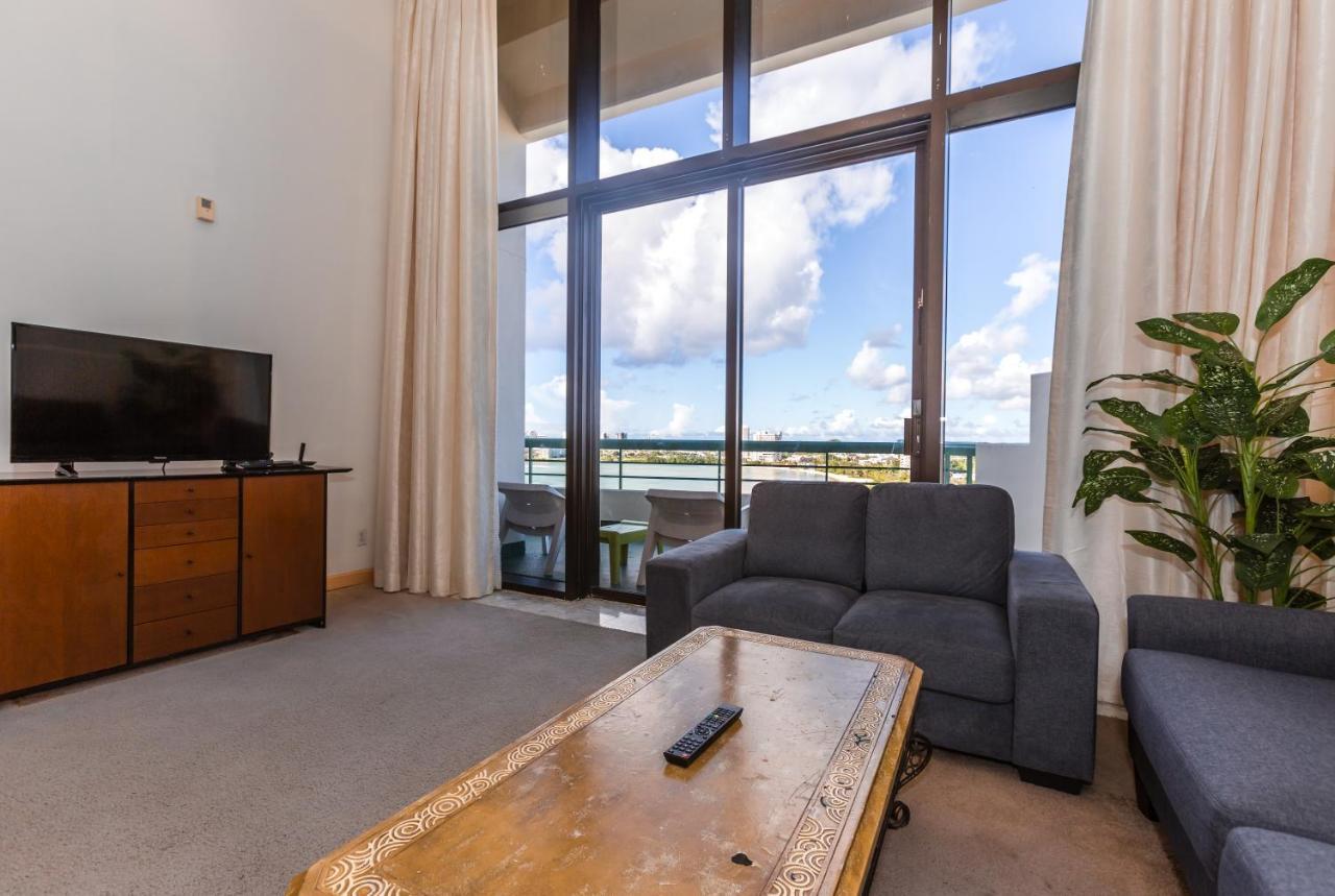 Alupang Beach Tower Tamuning Exterior foto