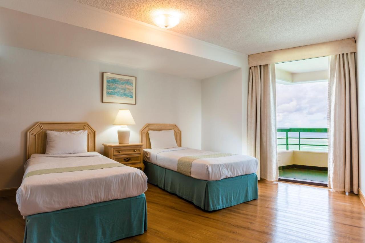 Alupang Beach Tower Tamuning Exterior foto